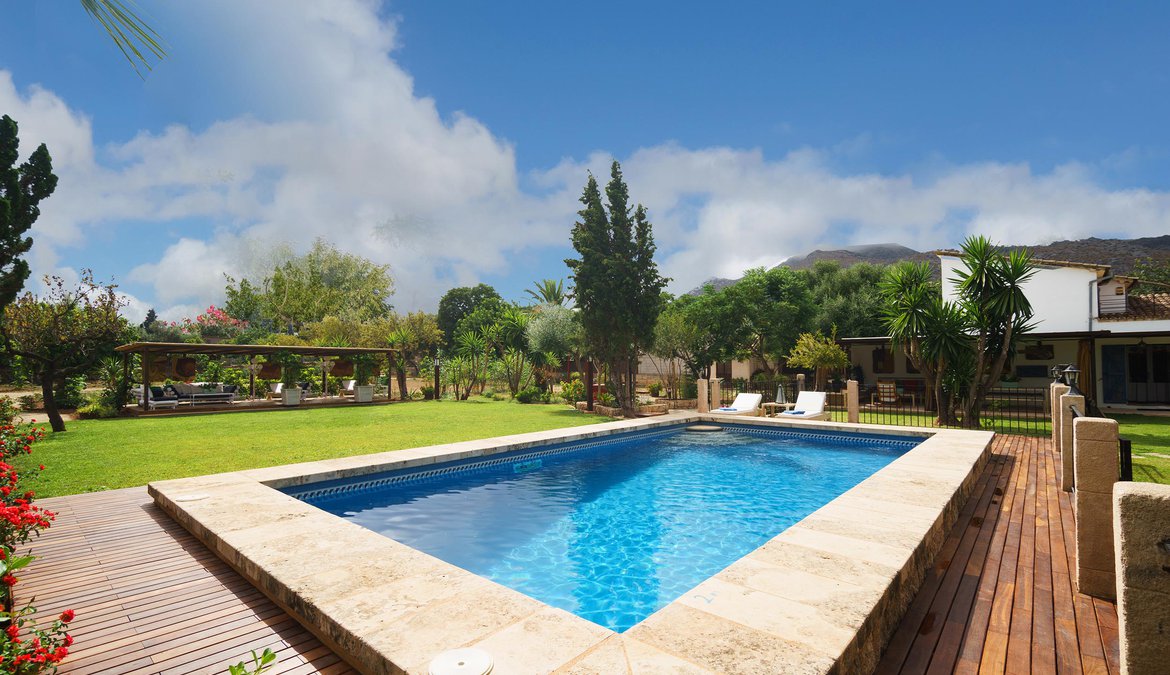 Pool and garden