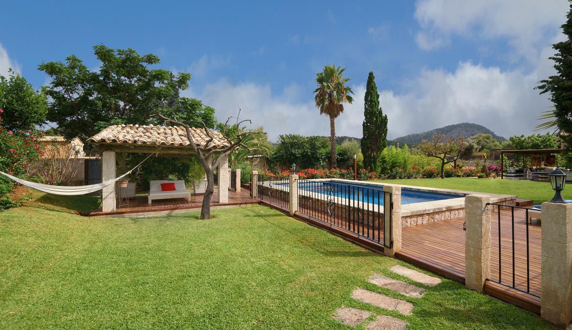 Pool and garden