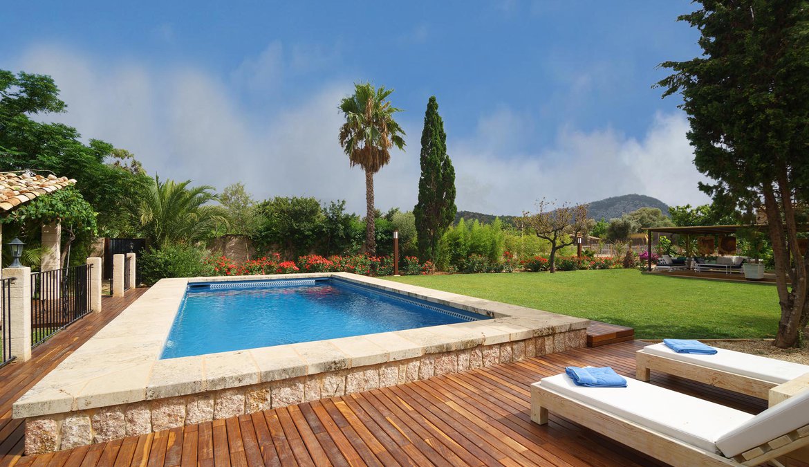 Pool and garden